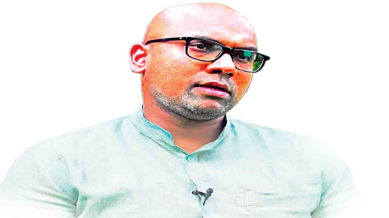 అబద్ధాల అర్వింద్