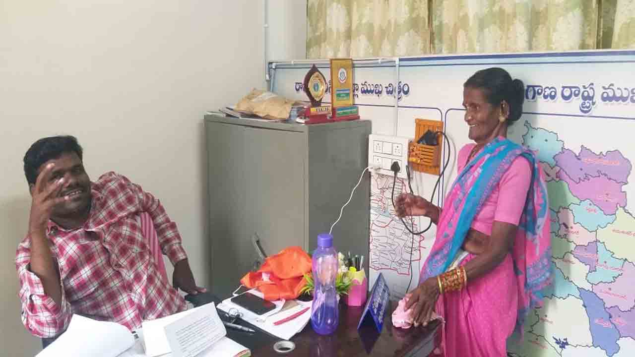 కేటీఆర్‌ సార్‌ ఆరోగ్యం ఎట్లుంది బిడ్డా..