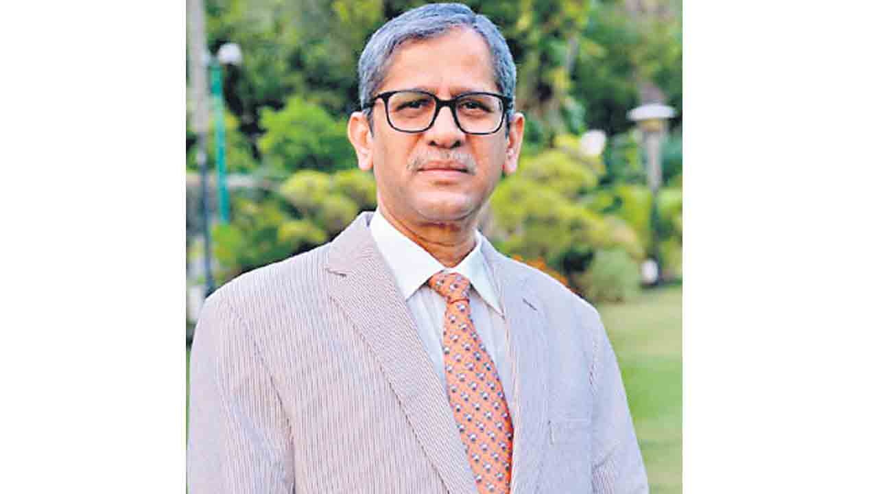రాజ్యాంగ హక్కులు తెలుసుకోండి