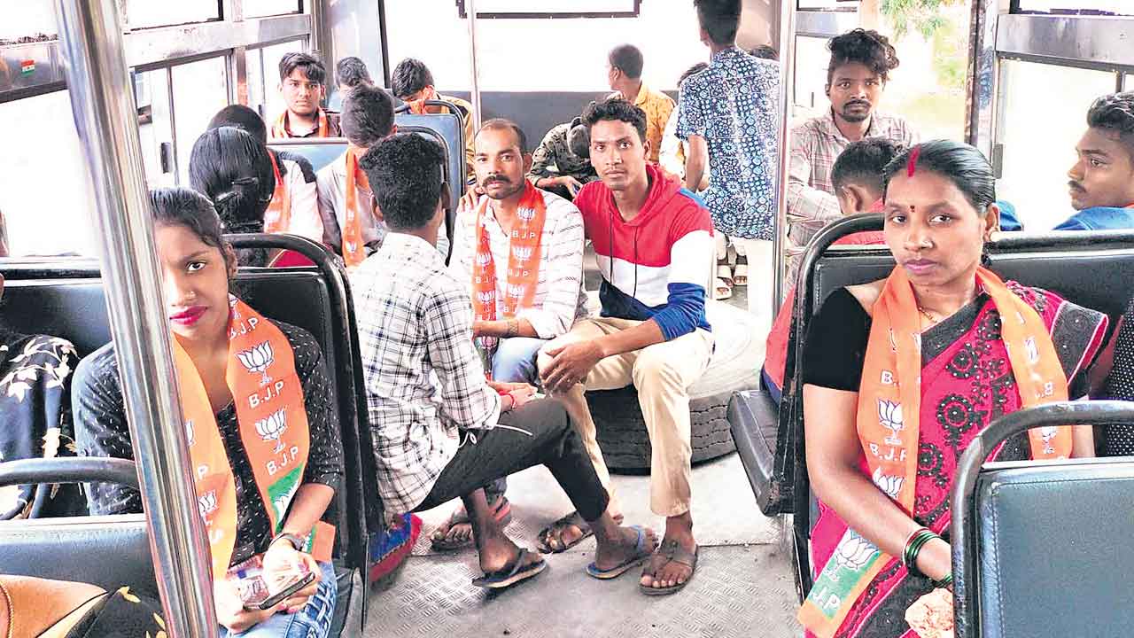 బీజేపీ సభకు బీహార్‌ కూలీలు