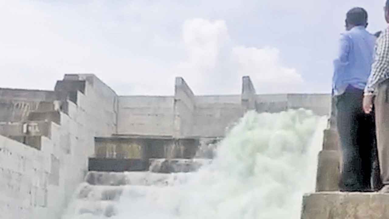 గ్రాండ్ సక్సెస్