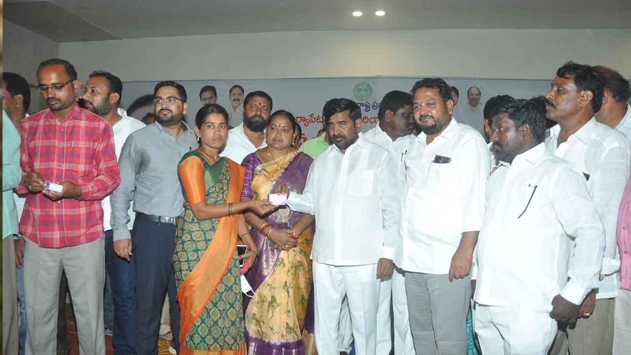 సంక్షేమంలో మనమే నంబర్ వన్