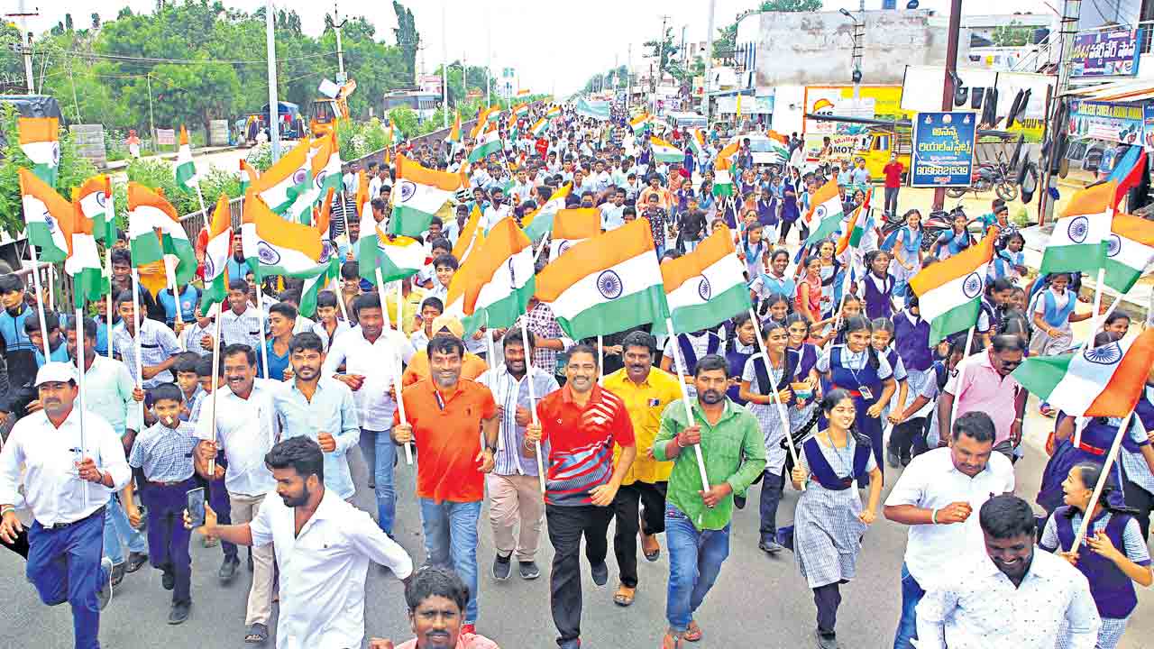 ఉమ్మడి జిల్లాలో ఫ్రీడం రన్‌ విజయవంతం