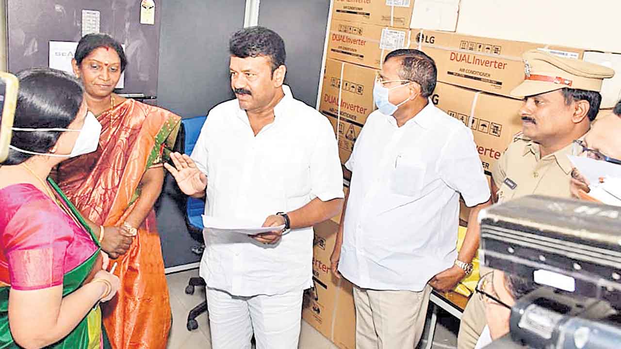 ప్రభుత్వ వైద్యంపై ప్రజల్లో నమ్మకం పెరిగింది