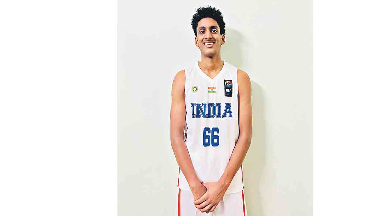 భారత బాస్కెట్‌బాల్‌ జట్టులో ప్రీతమ్‌రెడ్డి