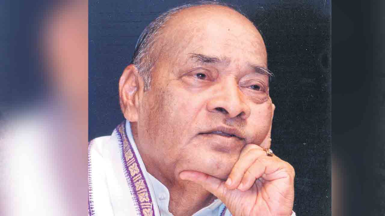 పోస్ట్‌ డేటెడ్‌ చెక్కులు మాకవసరంలేదు