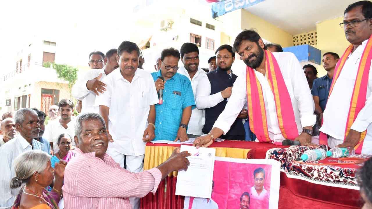 అర్హులందరికీ ఆసరా పింఛన్లు