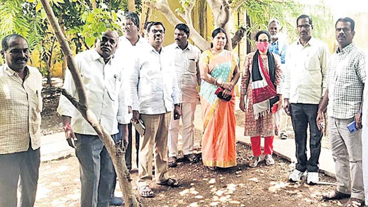 రాష్ట్రస్థాయి స్వచ్ఛ పురస్కార్‌ అవార్డుకు మల్కాపూర్‌ పాఠశాల ప్రతిపాదన