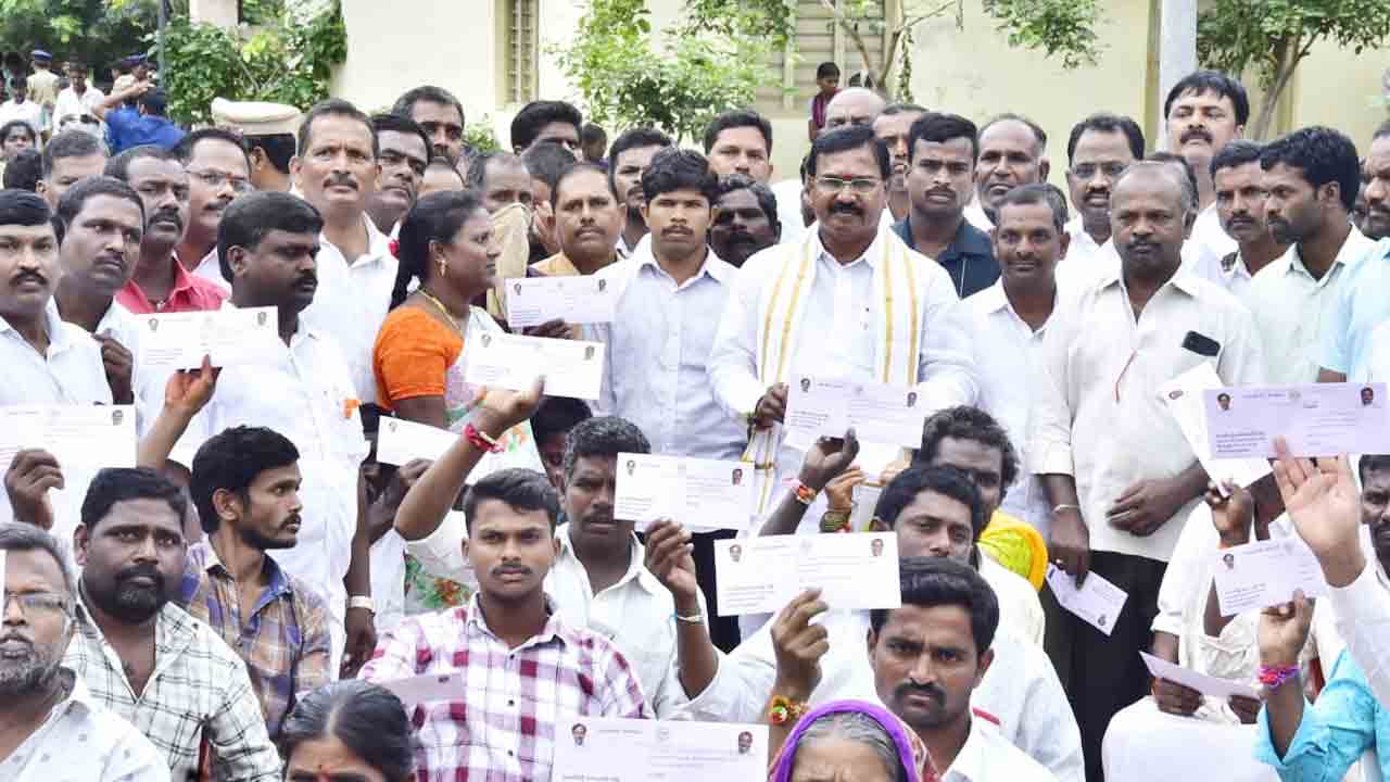 స్వాతంత్య్ర పోరాటం సుదీర్ఘమైనది