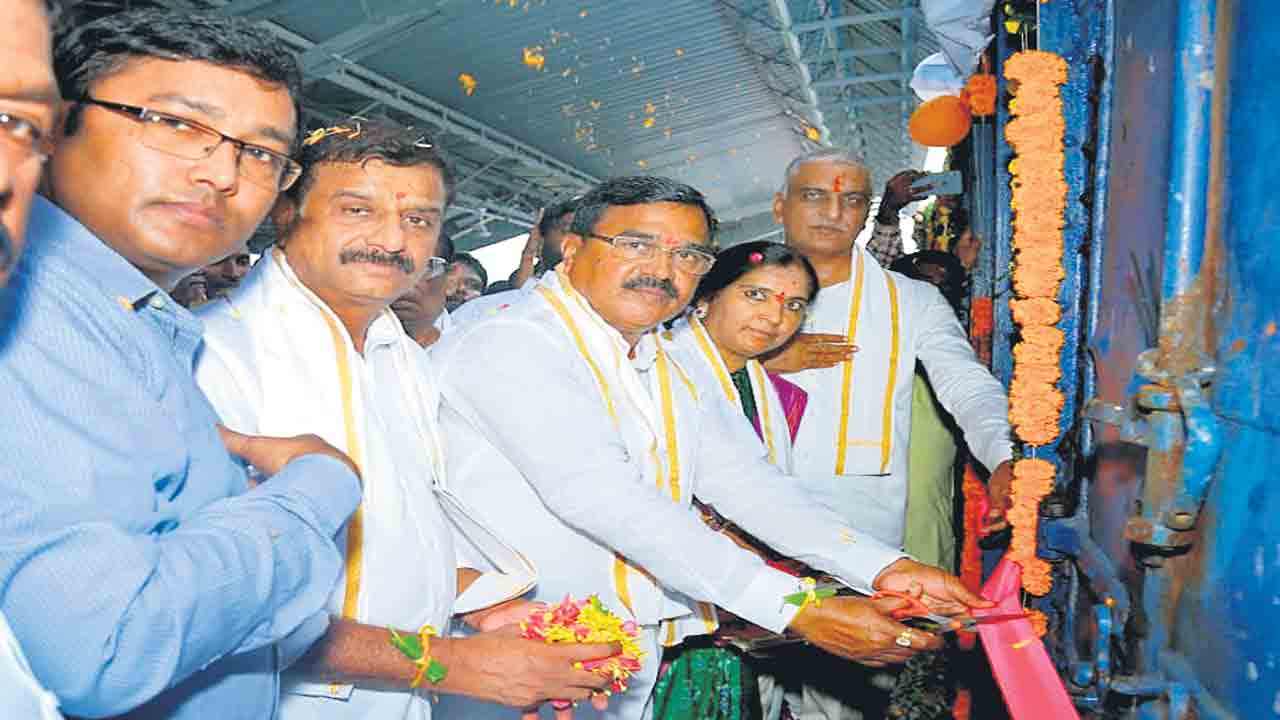 రైతులకు ఉచితాలు వద్దా?