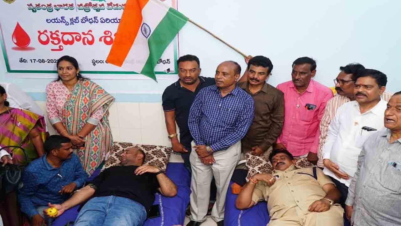 రక్తదాన శిబిరాలకు విశేష స్పందన
