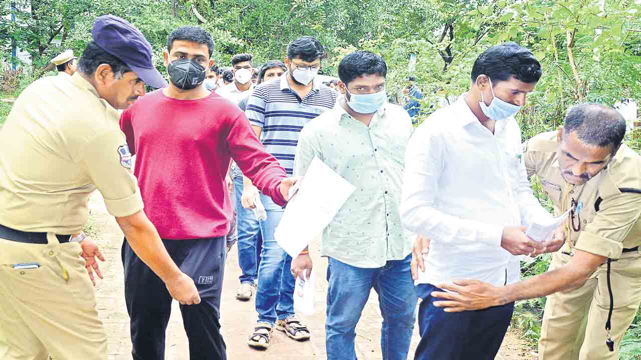 ఎస్సై ప్రిలిమినరీ పరీక్ష ప్రశాంతం