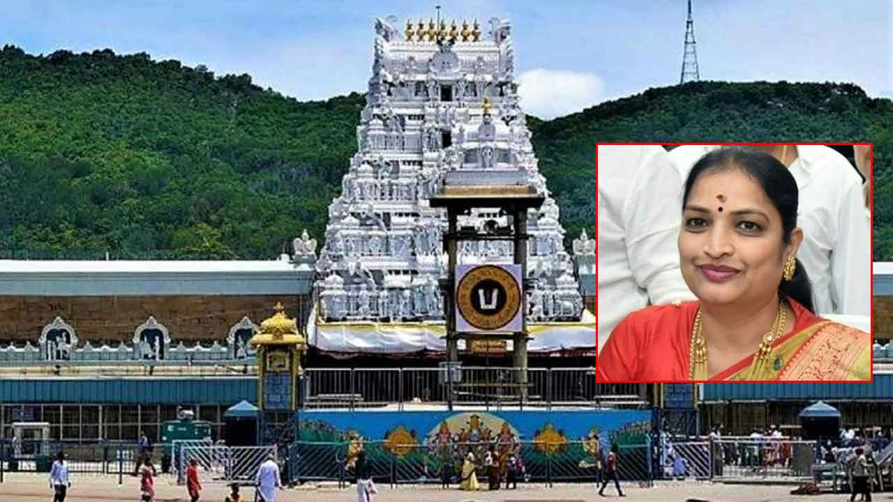 శ్రీవారి చెంత ఏపీ మంత్రి ఓవరాక్షన్