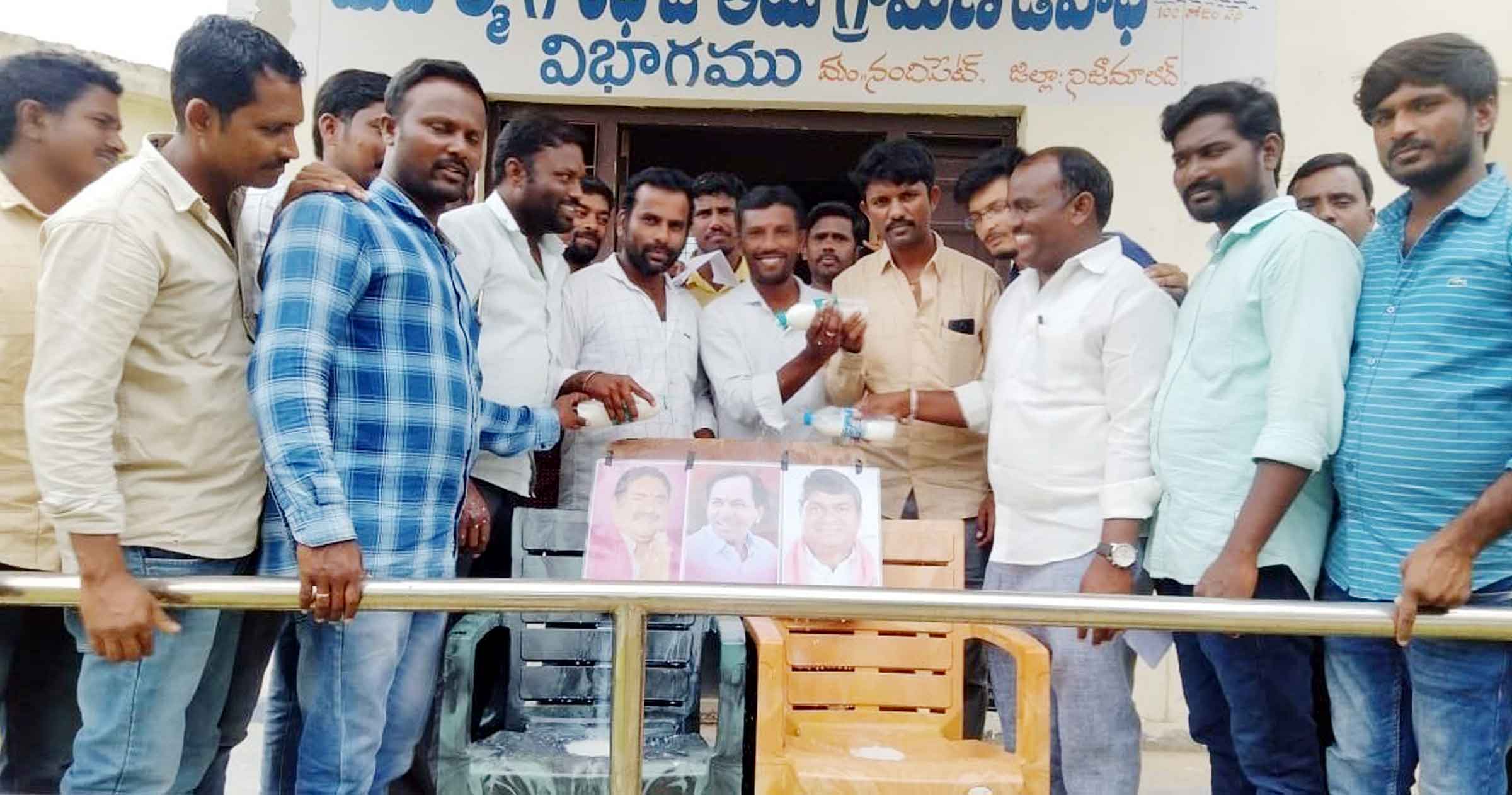 ఫీల్డ్‌లోకి అసిస్టెంట్లు