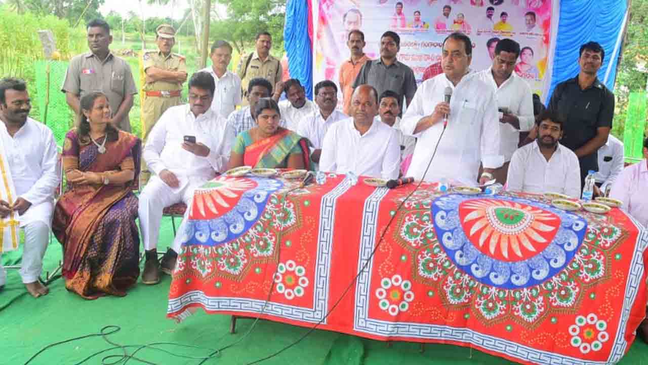 అభివృద్ధిలో భాగస్వాములవ్వాలి