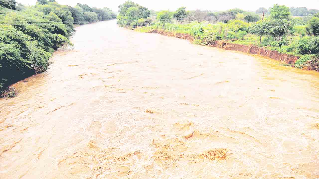 24 రోజులు 4.5 టీఎంసీలు