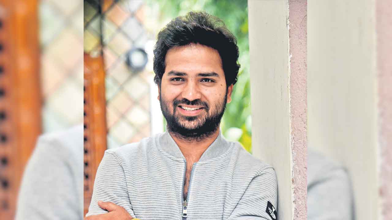 పూర్తి వినోదభరితంగా ‘ఫస్ట్‌ డే ఫస్ట్‌ షో’