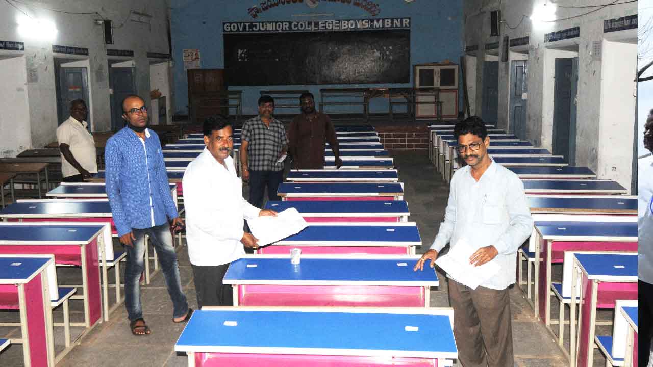 సర్వం సిద్ధం