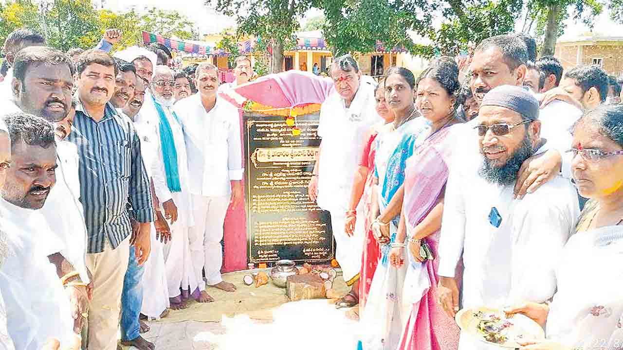 అర్హులందరికీ సంక్షేమ పథకాలు