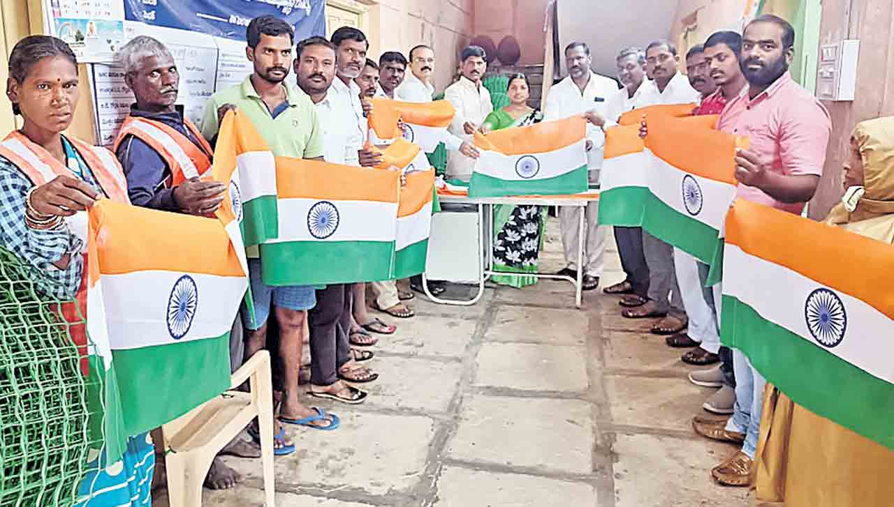 ఊరూరా స్వాతంత్య్ర వజ్రోత్సవాలు