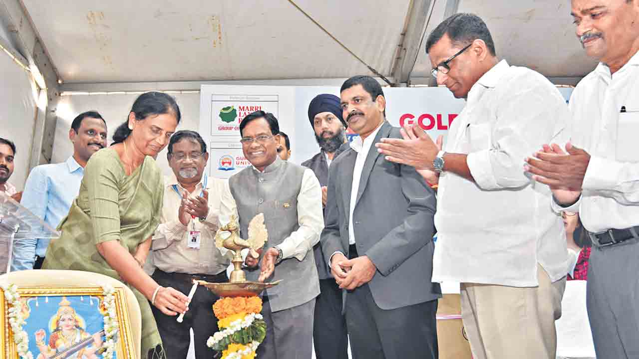 కోరుకున్న కోర్సుల్లోనే చేర్పించాలి