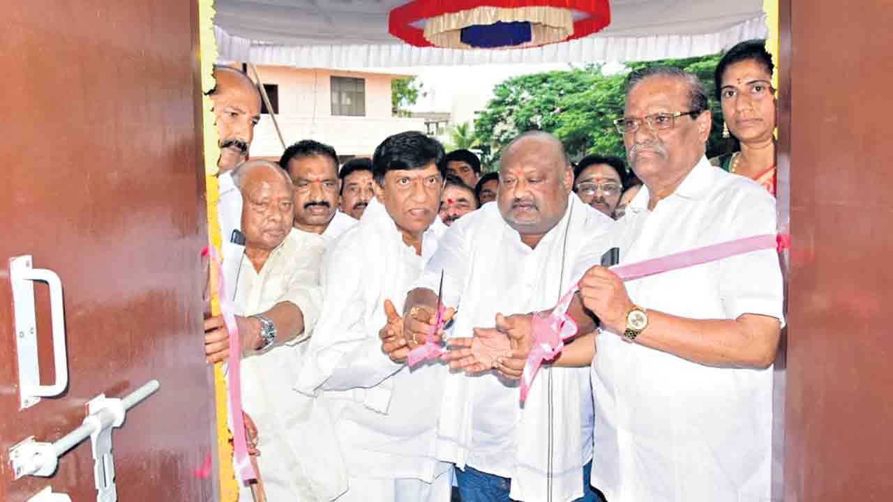 అన్ని కులాల సంక్షేమానికి సర్కారు కృషి