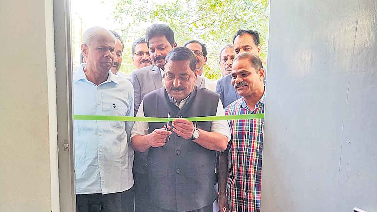 మానవ వనరులతోనే సమాజాభివృద్ధి