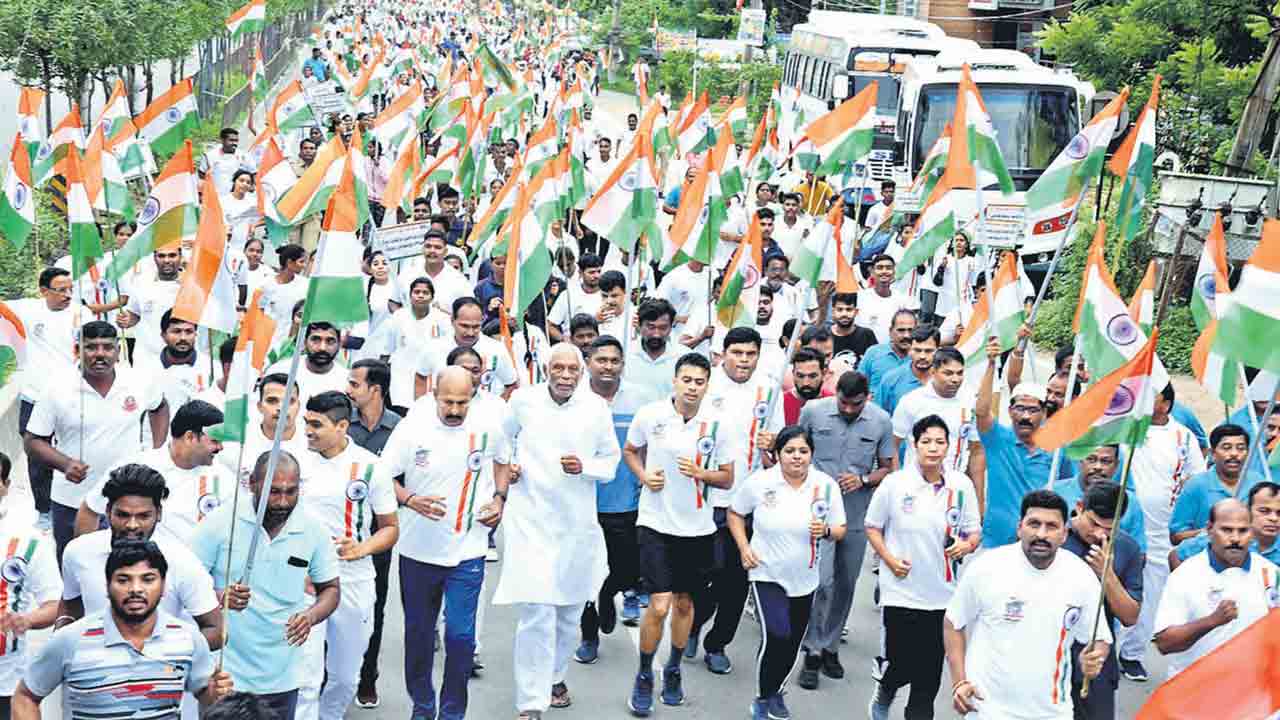 కనుల పండువలా వజ్రోత్సవాలు