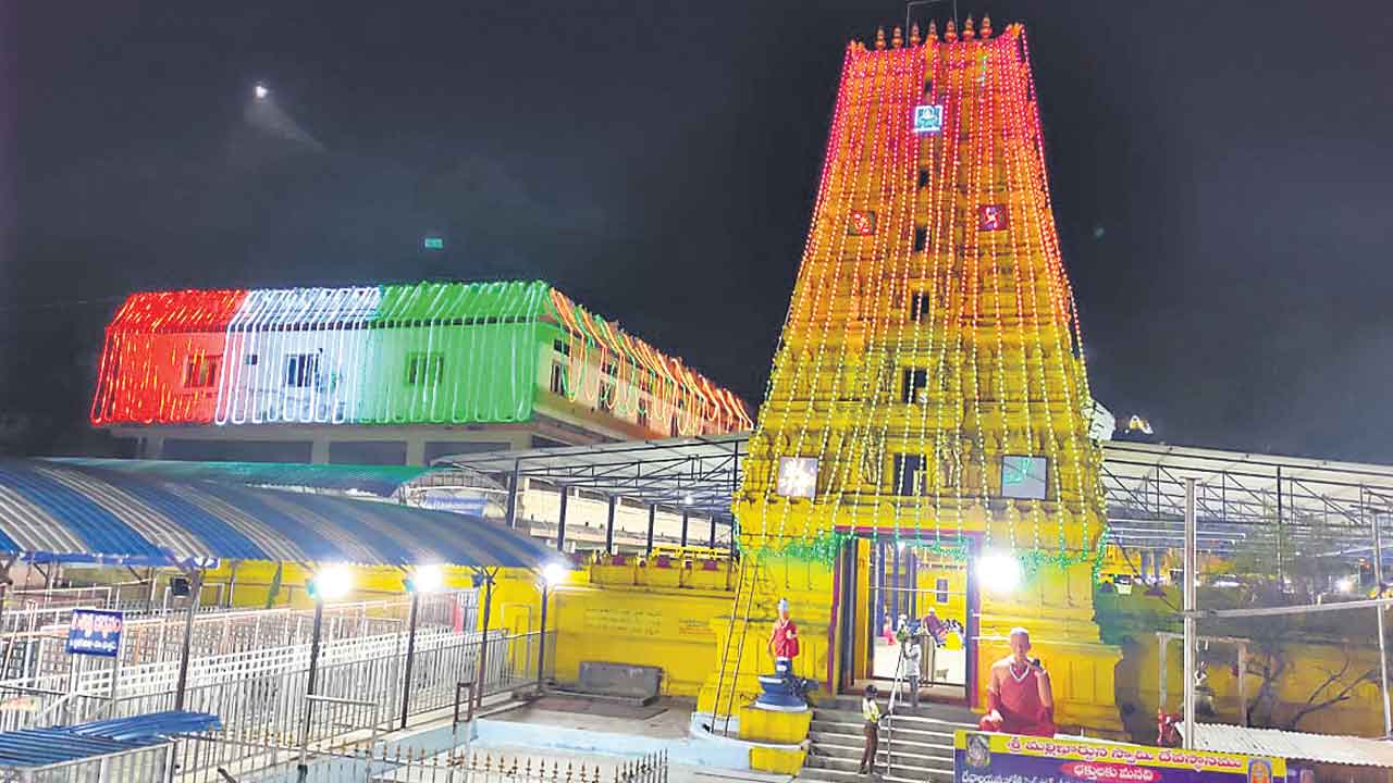 ‘మల్లన్న’ టెండరుదారుల ఇష్టారాజ్యం