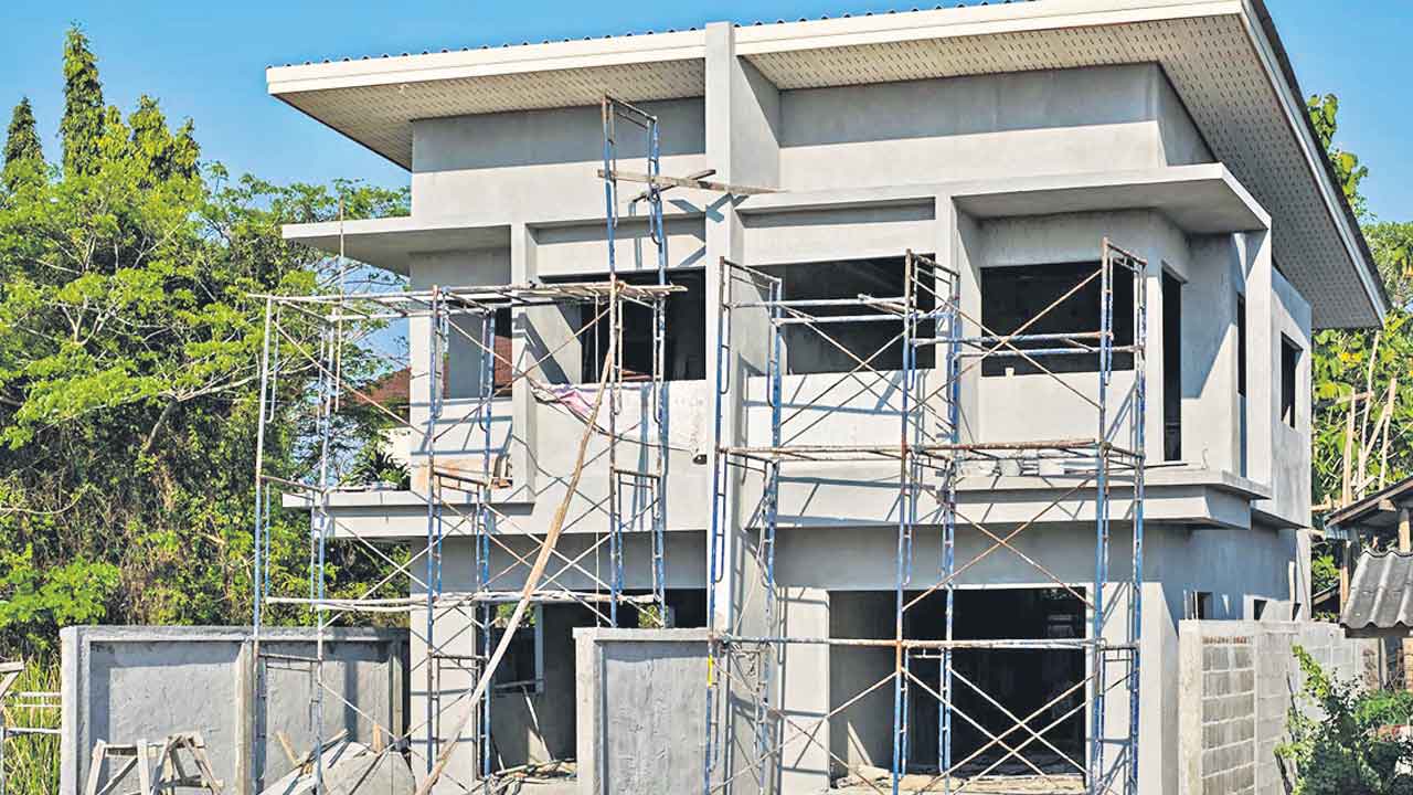 నిర్మాణాల్లో నంబర్‌ వన్‌