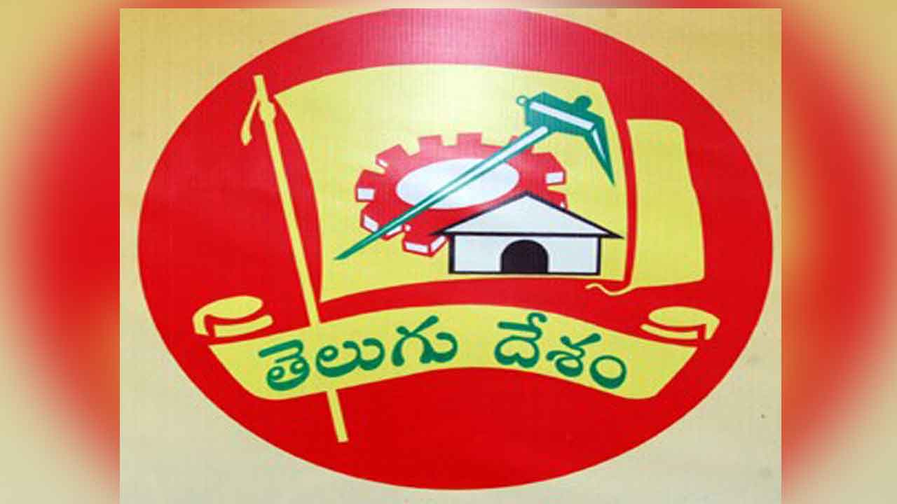 గవర్నర్‌ బిశ్వభూషణ్‌కు టీడీపీ నాయకుల ఫిర్యాదు