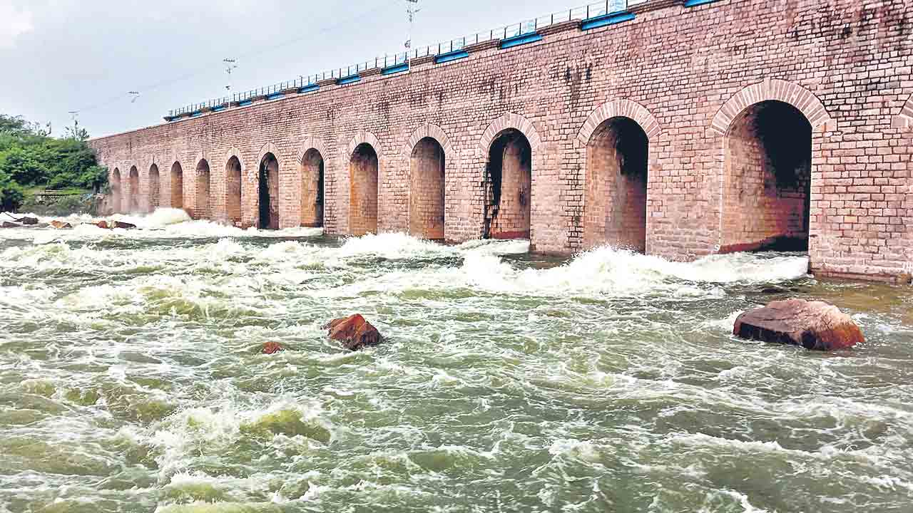 ఎగువన వాన దిగువకు వరద