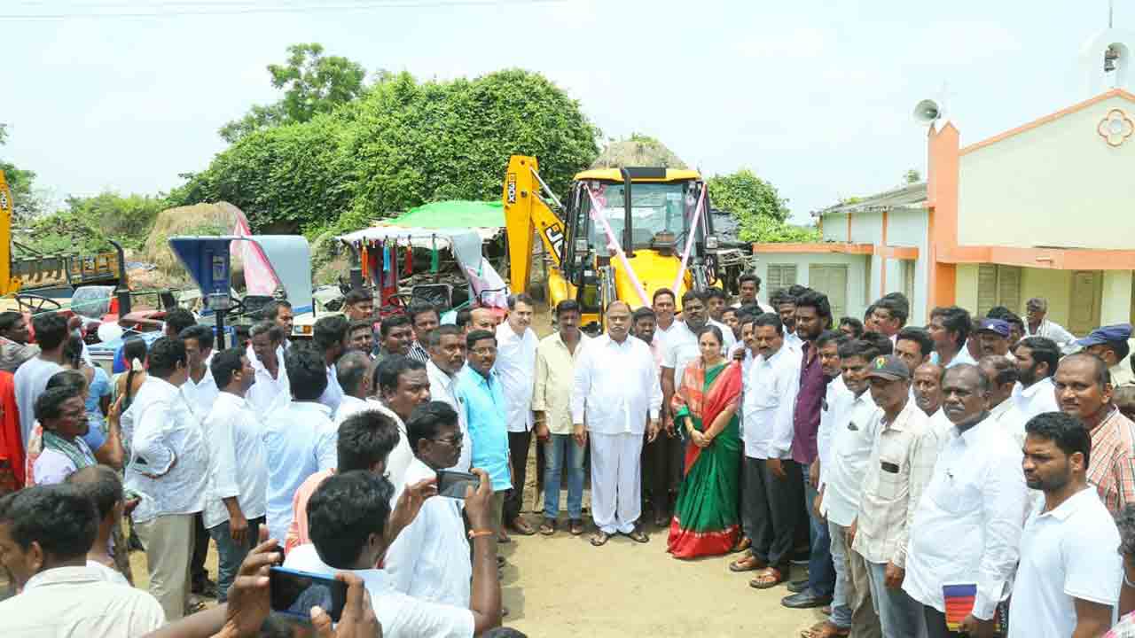 ఆర్థిక స్థిరత్వం పొందాలి