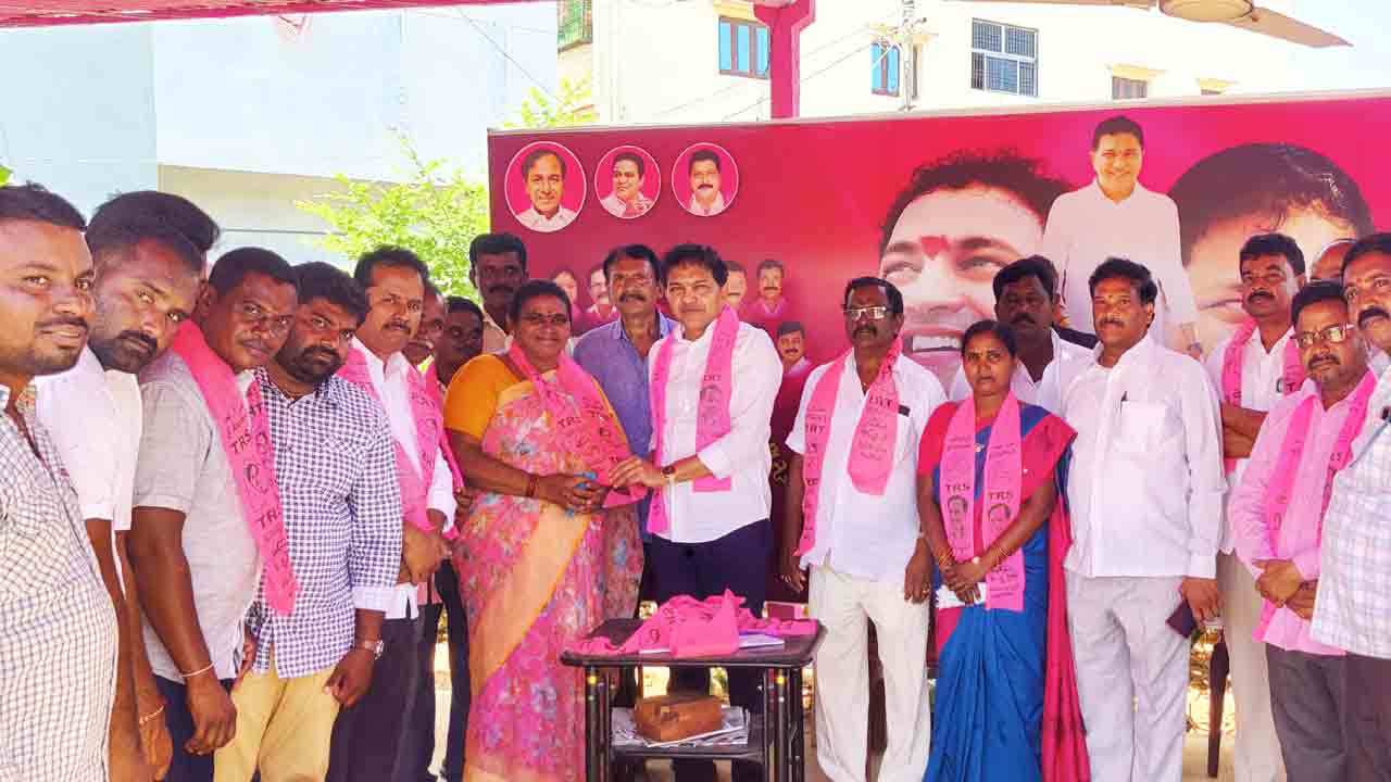 అభివృద్ధి మీద నమ్మకంతోనే టీఆర్‌ఎస్‌లో చేరికలు