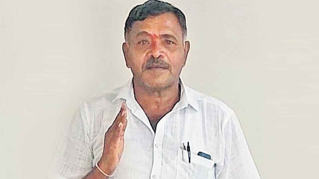 స్వతంత్ర భారత స్ఫూర్తి చాటాలి