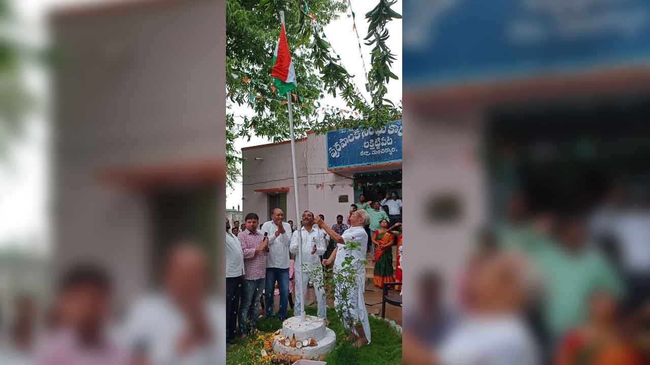 మహనీయుల త్యాగాలు వెలకట్టలేనివి