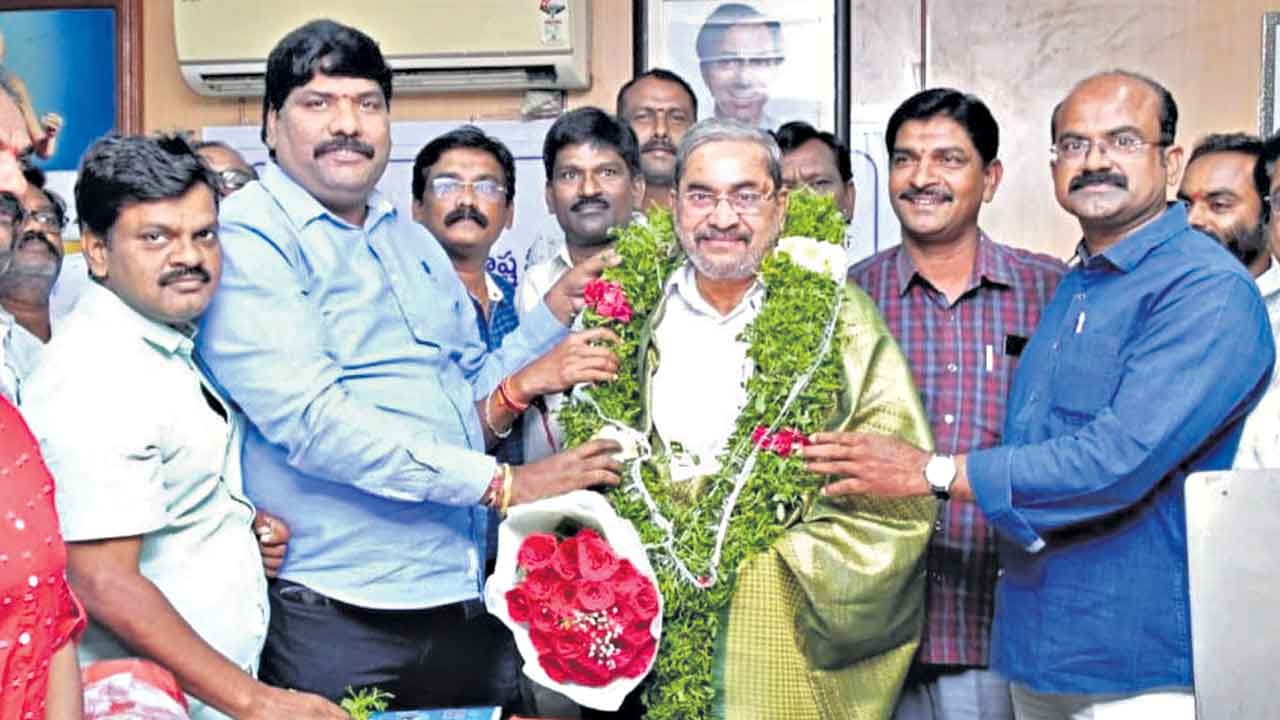 జర్నలిస్టుల సంక్షేమానికి 16 కోట్లు ఖర్చు