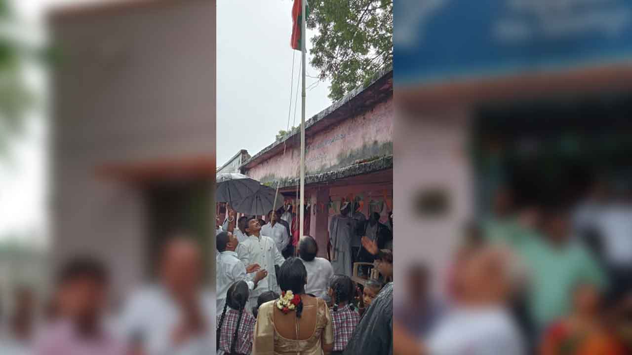 త్రివర్ణ శోభితం