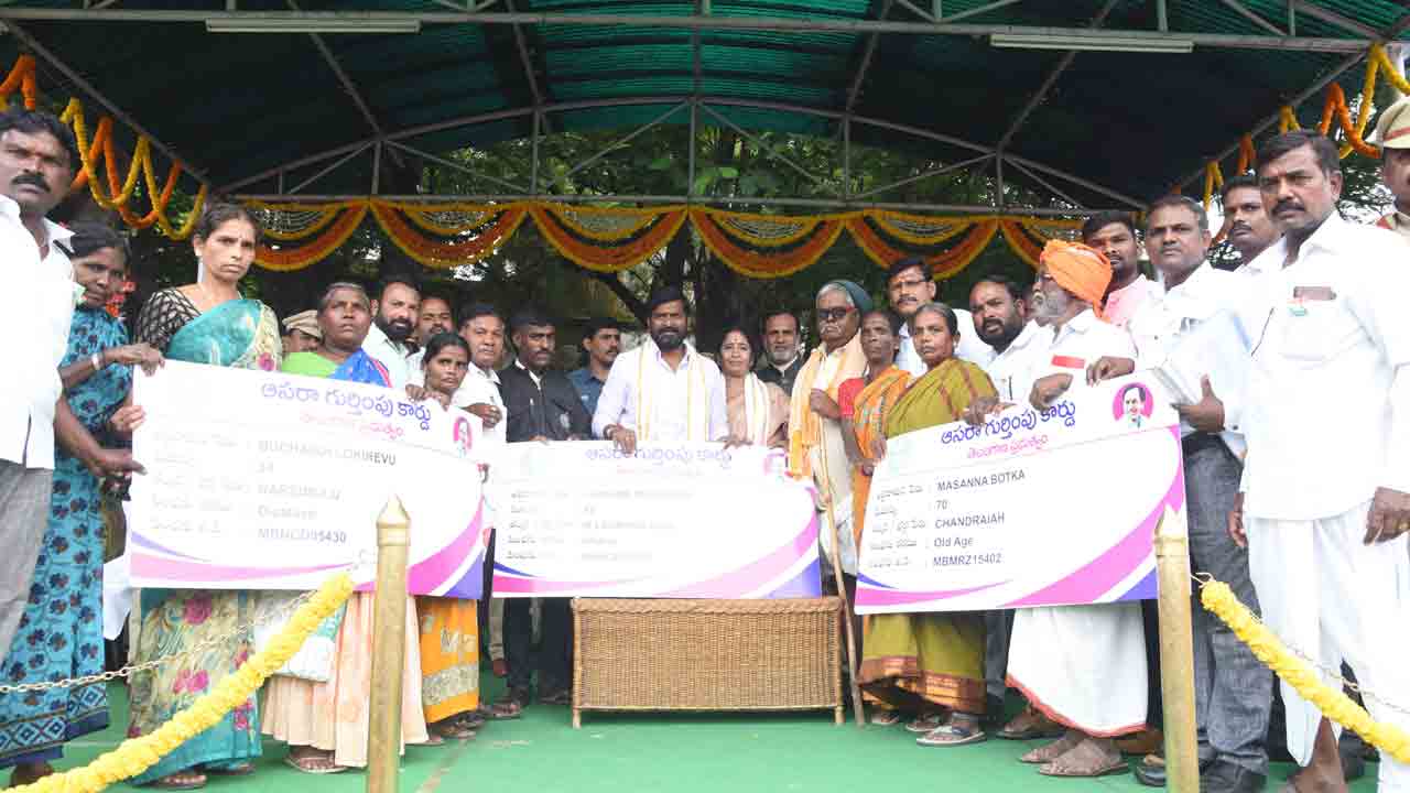 ఘనంగా పంద్రాగస్టు వేడుకలు