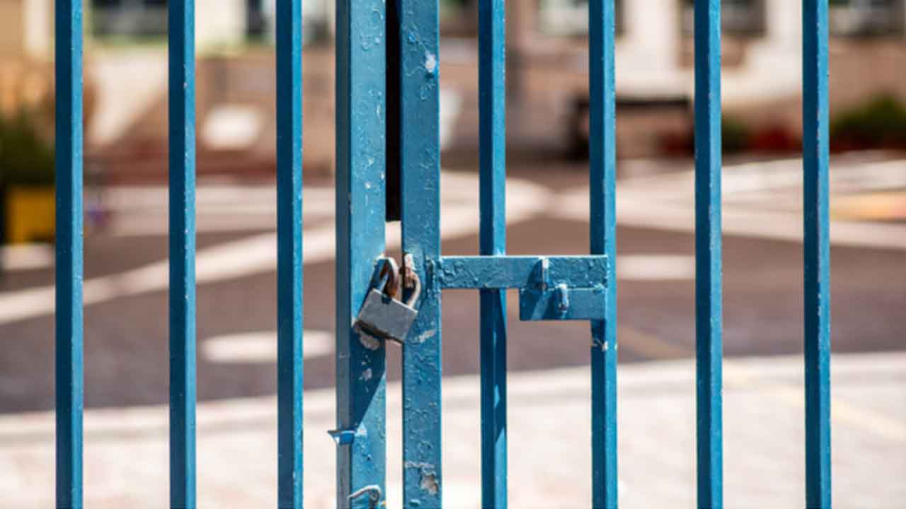 ఏపీలో రేపు స్కూళ్లకు సెలవు.. ఎందుకంటే ?