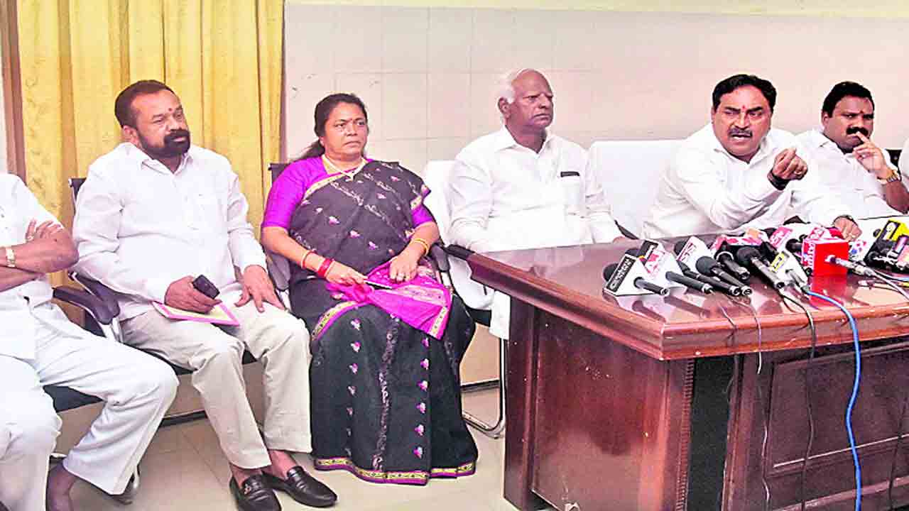 బీజేపీ సభ అట్టర్ ఫ్లాప్