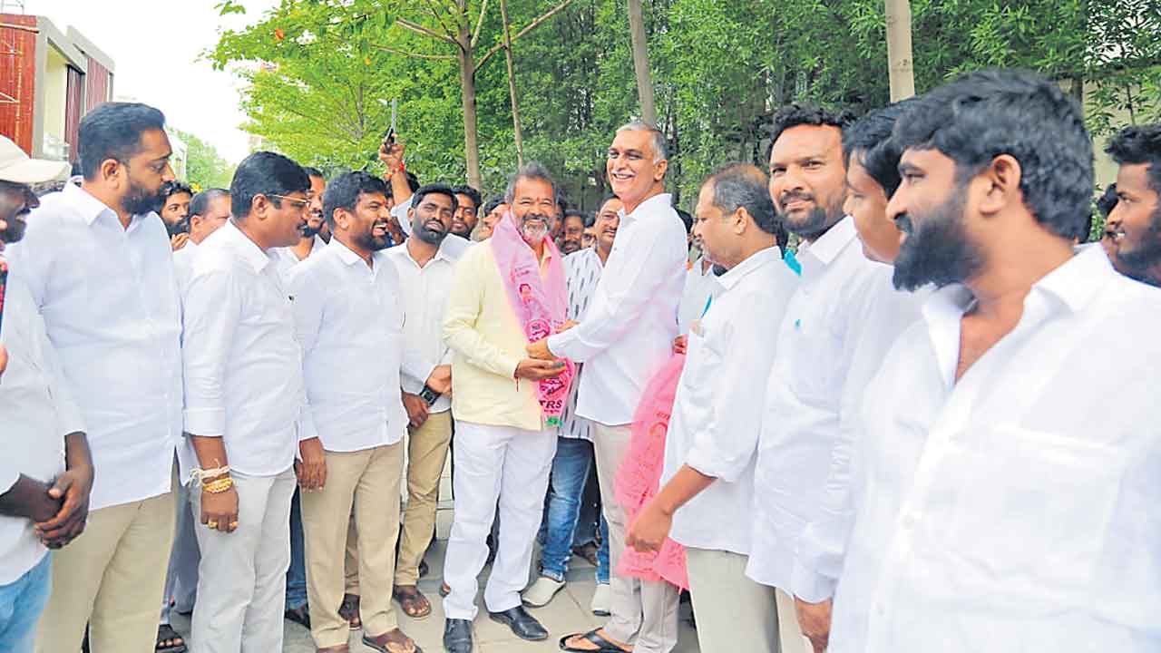 బీజేపీ నేతలు అబద్ధాలకు బ్రాండ్‌ అంబాసిడర్లు