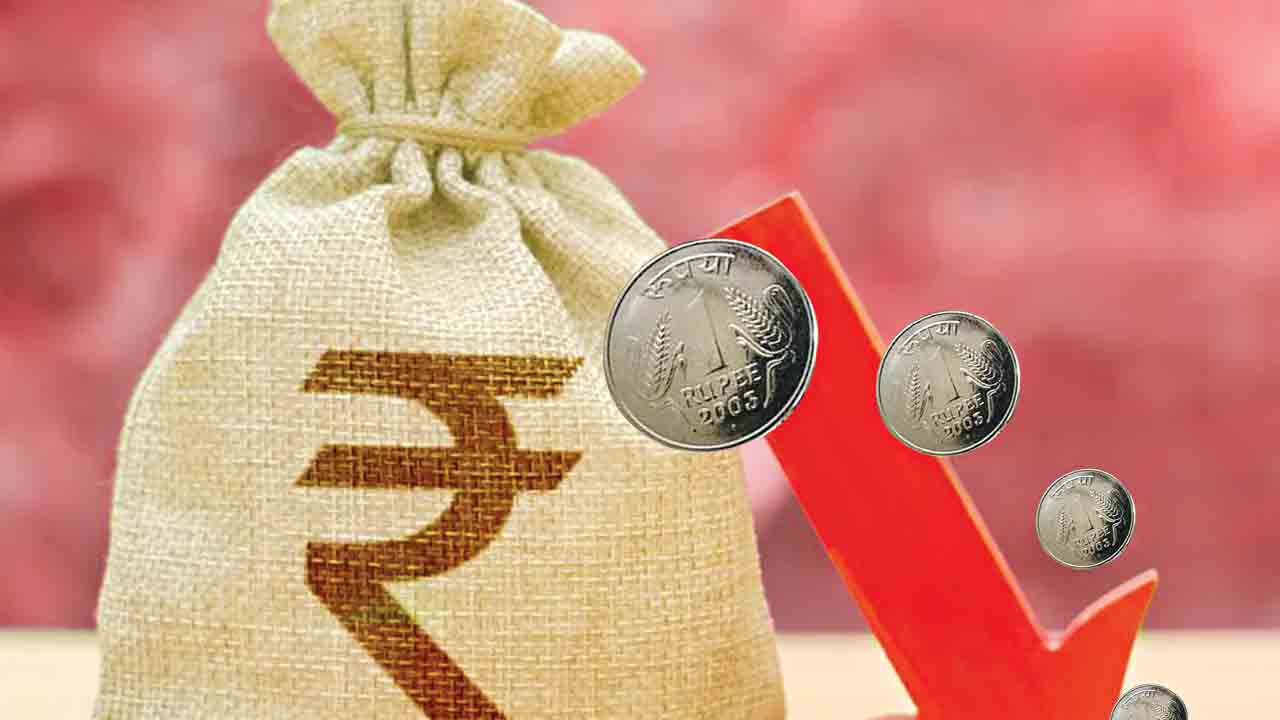 రూపాయి బేజారు