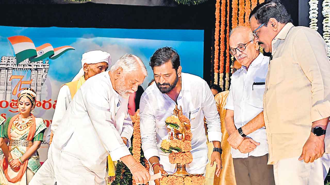 వజ్రోత్సవాలకు ప్రపంచవ్యాప్త గుర్తింపు రావాలి