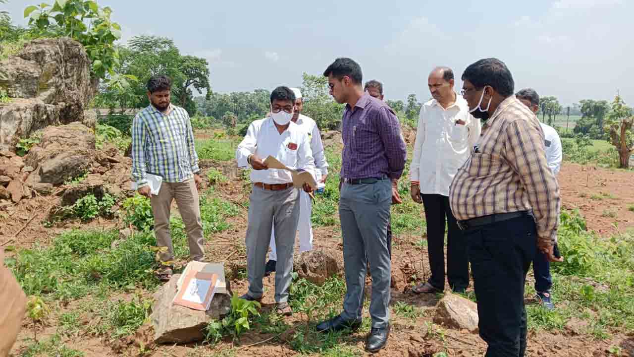 ఎత్తయిన ప్రదేశాల్లో ఇళ్లు ఇండ్ల నిర్మాణం