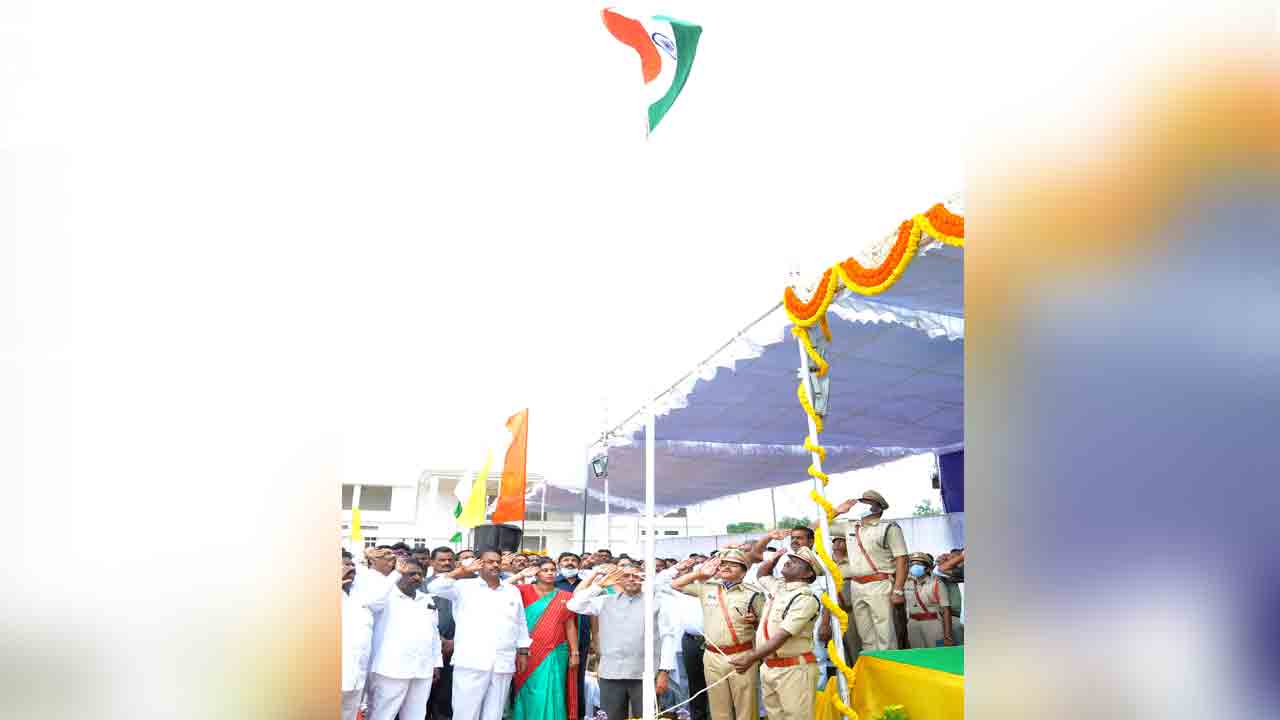 అందరి సంక్షేమమే లక్ష్యం