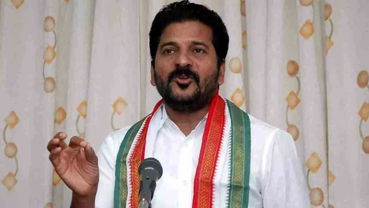 రేవంత్‌ తెలంగాణను అమ్మేస్తడు