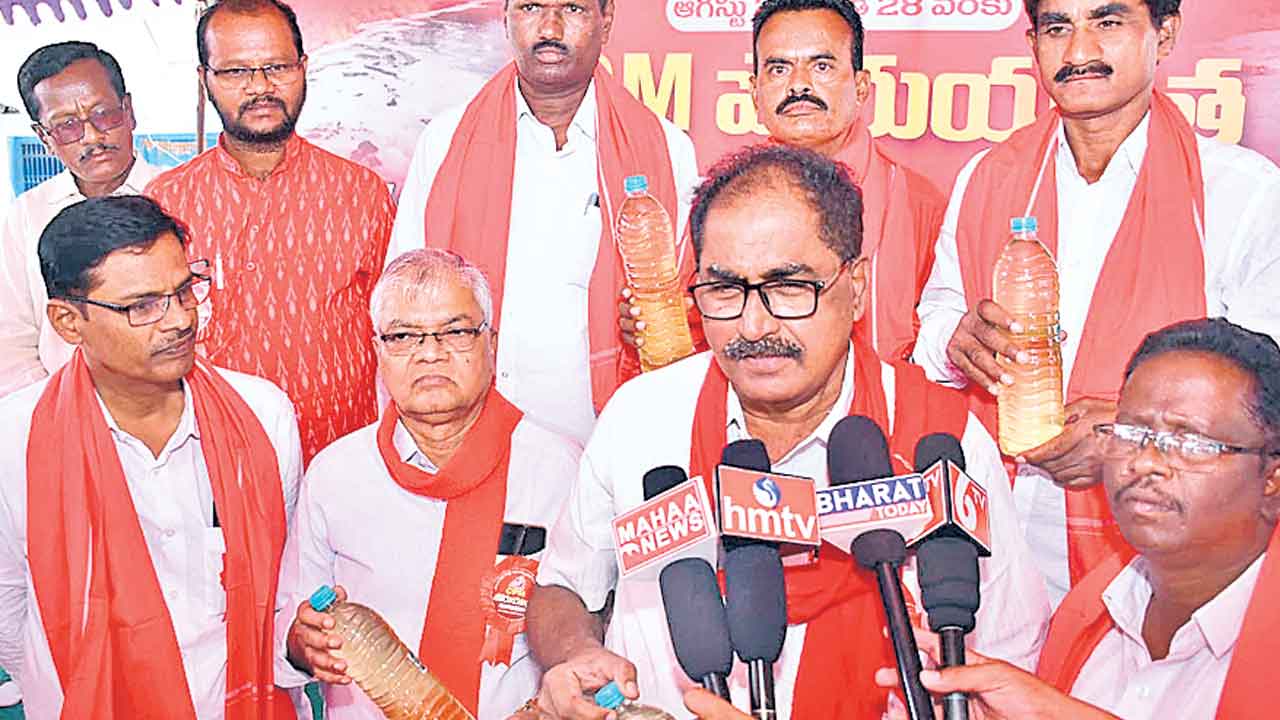 సీఎం కేసీఆర్‌ వెంటే సీపీఎం