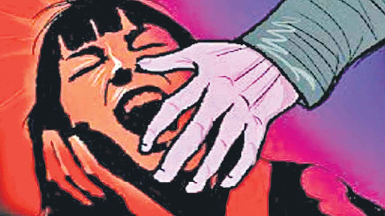 అయోధ్యలో దళిత అక్కాచెల్లెళ్లపై గ్యాంగ్‌రేప్‌