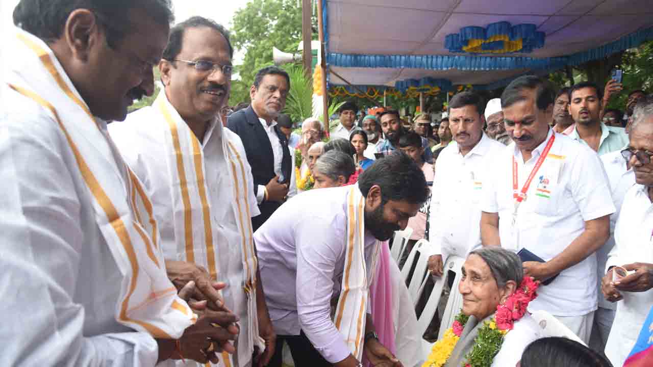 వలసల నుంచి అభివృద్ధి బాట